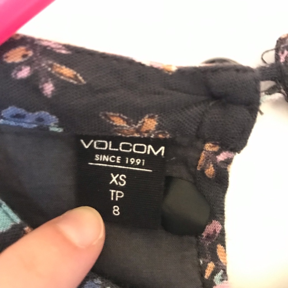 Volcom dress - Picture 3 of 3